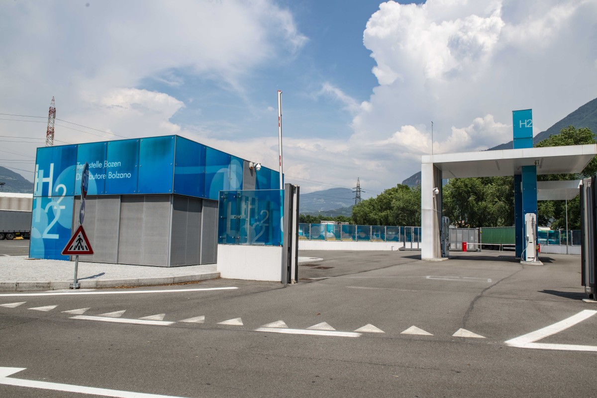 H2 Wasserstoffzentrum Bozen H2 Wasserstoffzentrum Bozen